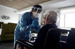 Seis de las residencias intervenidas en la Comunidad de Madrid durante la pandemia ya habían sido sancionadas