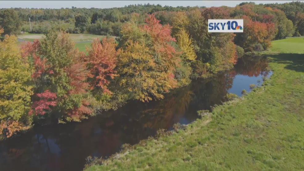  Fall foliage colors ramping up in Southern New England