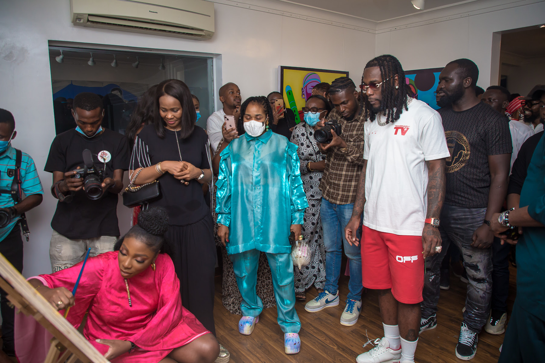 Burna Boy, Ebuka Obi-Uchendu, Dr Caise, DJ Lambo, Others Turn Out For Nissi Ogulu's Art Showcase: “Puzzled”. 54 d662a5fe 1c67 bec3 6aff acc931cc1416