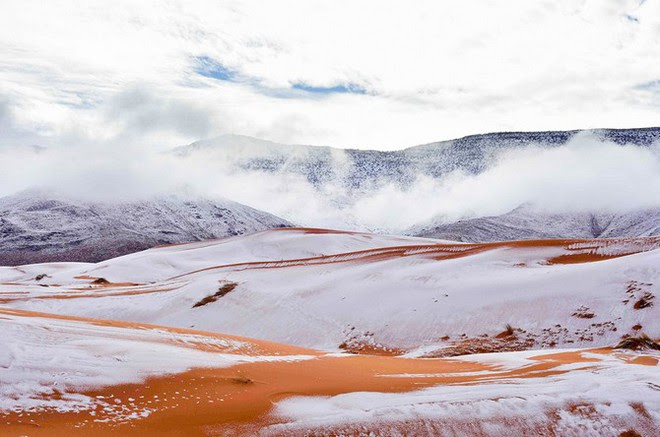 Lý giải hiện tượng tuyết rơi trắng xóa tại... sa mạc Sahara - Ảnh 9.