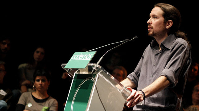 Pablo Iglesias se dirige al público durante la presentación de la candidatura a la elecciones europeas Podemos.