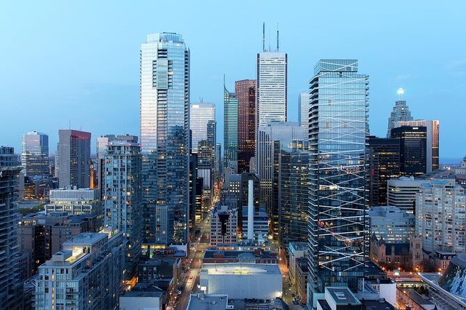 Toronto Financial District - History, Location & Key Facts 2022 - Viator