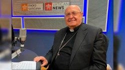 Il cardinale Leonardo Sandri ospite negli studi della Radio Vaticana 