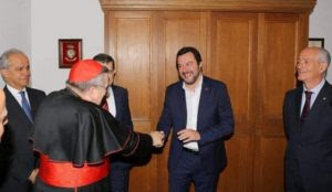Italy: Pro-migrant newspaper calls on Catholic Church to excommunicate Salvini