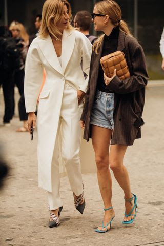 vestir blanco invierno 2020 abrigo pantalón de pinzas