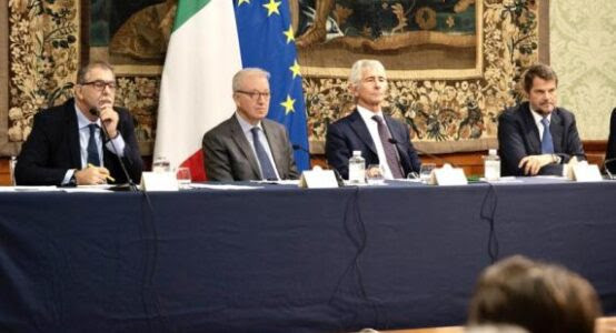 Il governo: la «stesa» diventa reato e benefici ridotti per i baby criminali