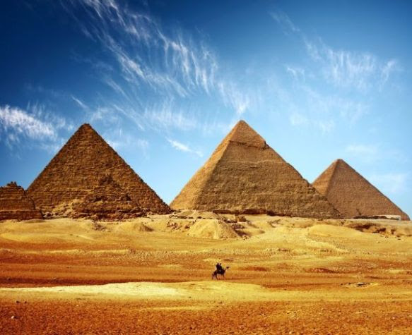 Pyramid 10