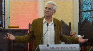 André Comte-Sponville est venu parler du bonheur à la GLDF (Vidéo intégrale)