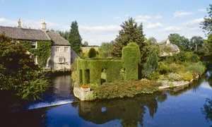 Cotswolds Stay with Breakfast