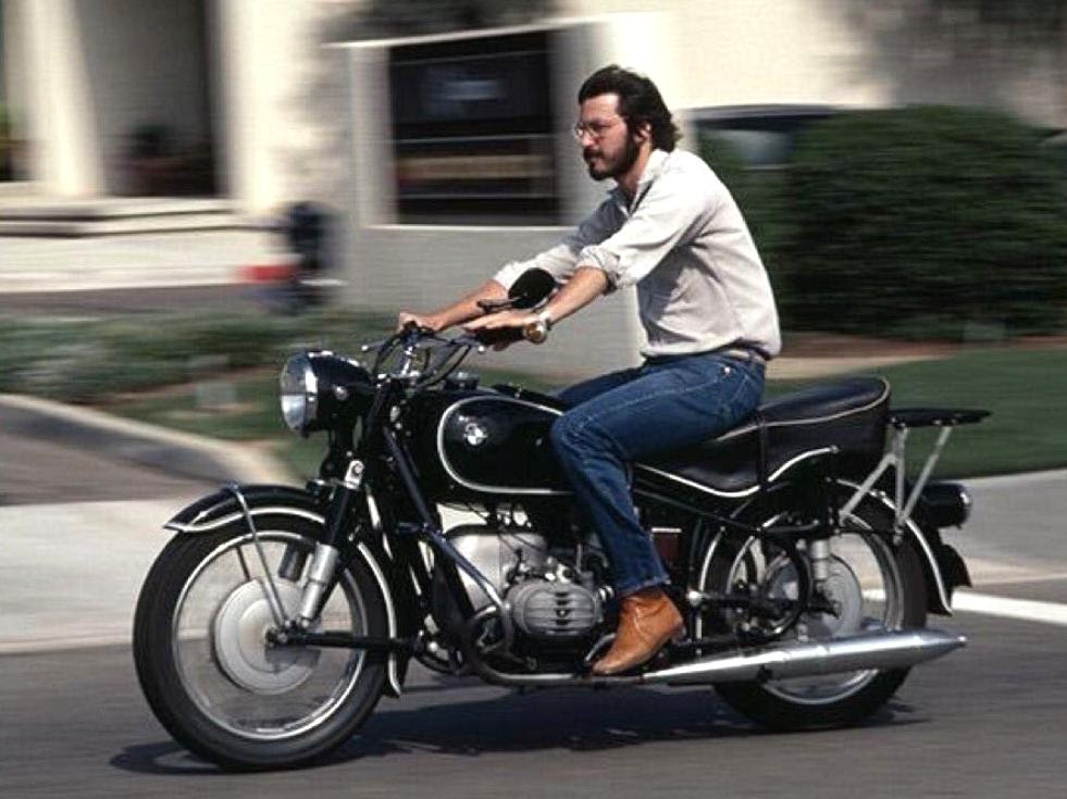 steve-jobs-on-motorcycle