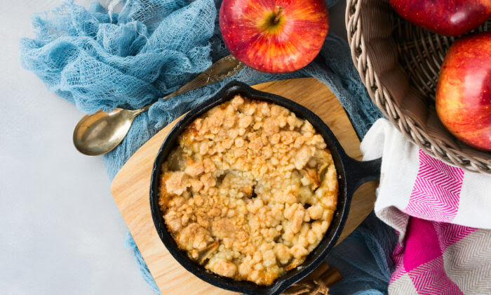 Recipe: Healthy Apple Pie in a Skillet, Only 219 cal