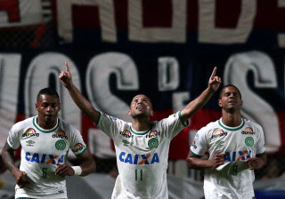 Chapecoense empata com San Lorenzo na Argentina na
Sul-Americana