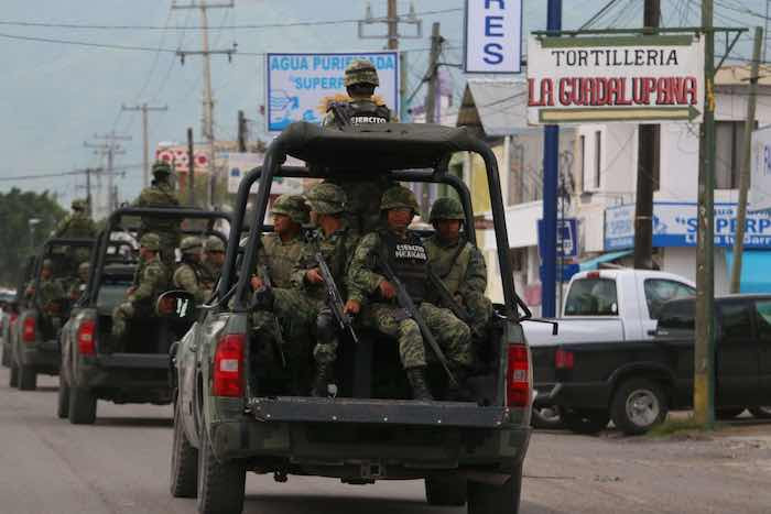 Amnistía Internacional recomienda al Presidente Enrique Peña Nieto retirar al Ejército de las calles. Foto: Cuartoscuro.
