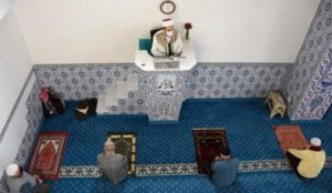 Germany: 200 Muslims allowed to pray in mosque but only 70 Christians in church