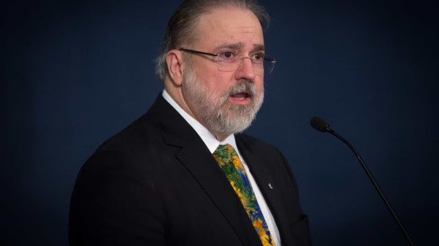 PGR vai recorrer após Fachin anular condenações de Lula
