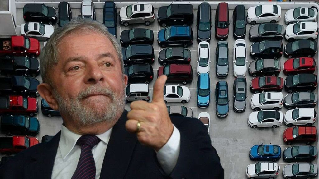 Lula na frente de carros