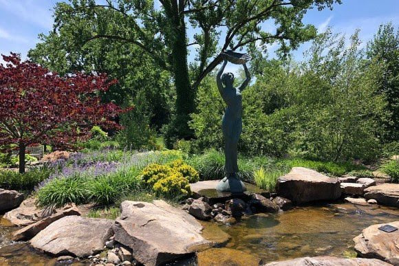 Wellfield Botanic Garden pond and statue