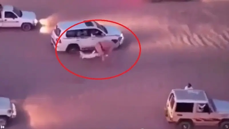 شاهد بطولة سعودي ينقذ طفلاً كادت تدهسه الإبل