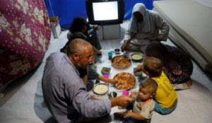 Iraq to prosecute people violating Ramadan fast in public