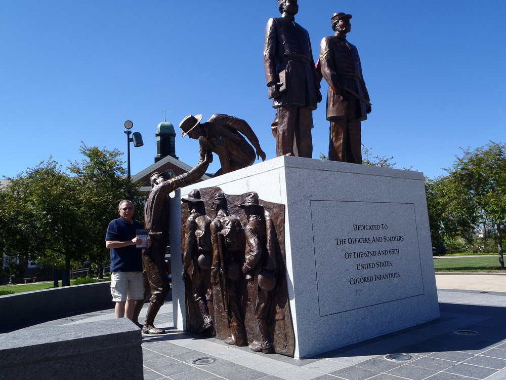 Lifting a fellow soldier up to freedom, Soldiers' Memorial, Lincoln University