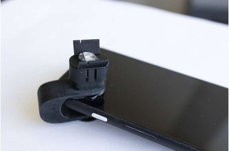 Super low-cost smartphone attachment brings blood pressure monitoring to your fingertips