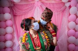 En la salud y en la enfermedad: bodas alrededor del mundo condicionadas por la pandemia