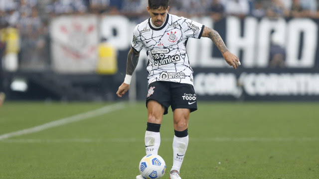 Fagner vê Corinthians sem entrosamento e lamenta:'Sentimento não é dos melhores'