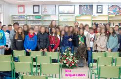 Un instituto público murciano celebra una misa anual en horario lectivo: "Si van, les suben la nota"