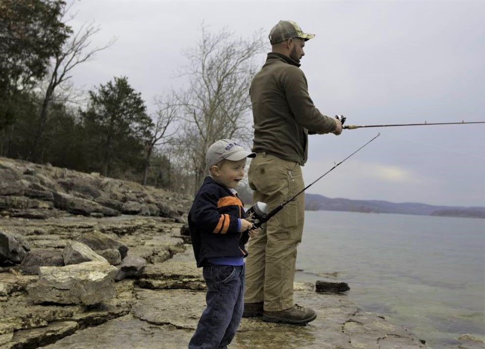 family fishing picture