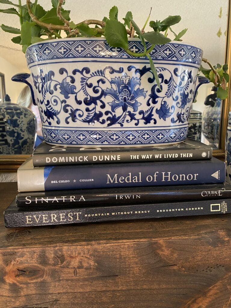 using old books to display decor
