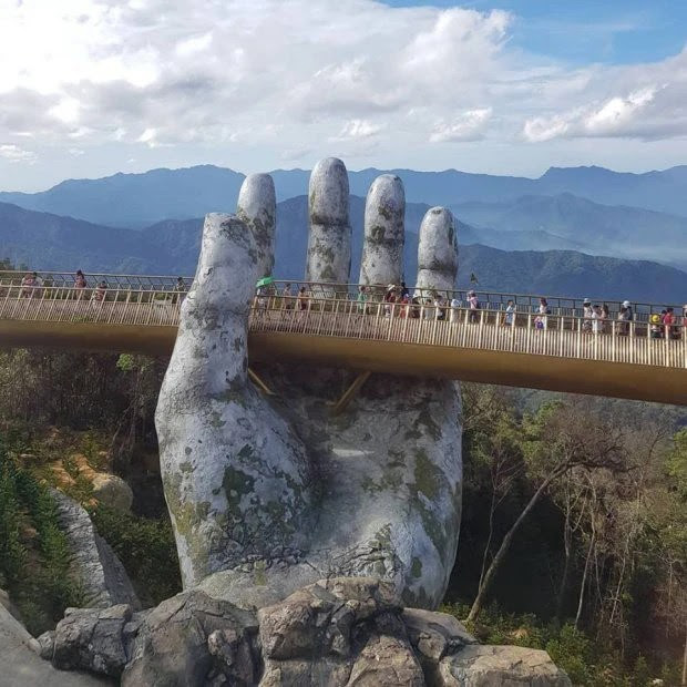 Ngắm tiên cảnh từ cây cầu vàng được nâng đỡ bởi đôi bàn tay khổng lồ siêu ấn tượng ở Đà Nẵng - Ảnh 5.