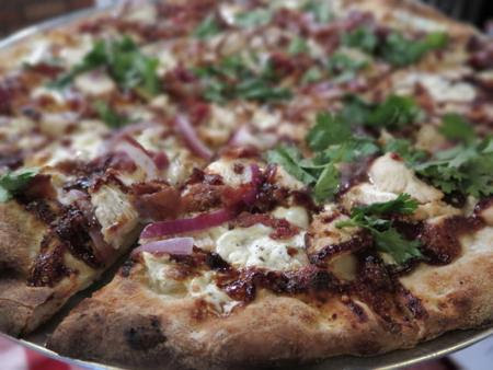 Brooklyn Pizzeria Grimaldi's Debuts Summer Menu in Overland Park, Kansas - Please turn images on