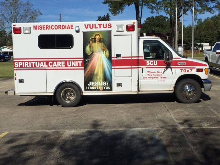Xe cứu thương y tế thành xe cứu thương linh hồn, ở Giáo phận Lousiana