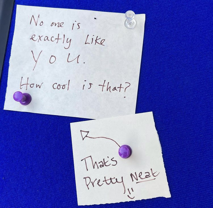 Bulletin board with a note