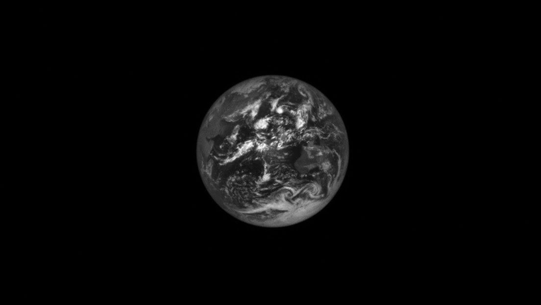 Imágenes de la sonda Lucy de la NASA muestran la gran distancia entre la Luna y la Tierra