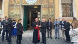 Il cardinale Parolin all'inaugurazione dell'Info Point per il Giubileo 2025