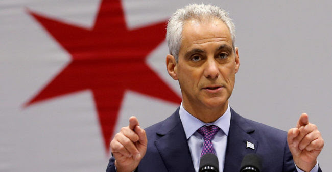 Chicago Democrat Pleas for Trump’s
Help Despite Mayor After Weekend Bloodbath