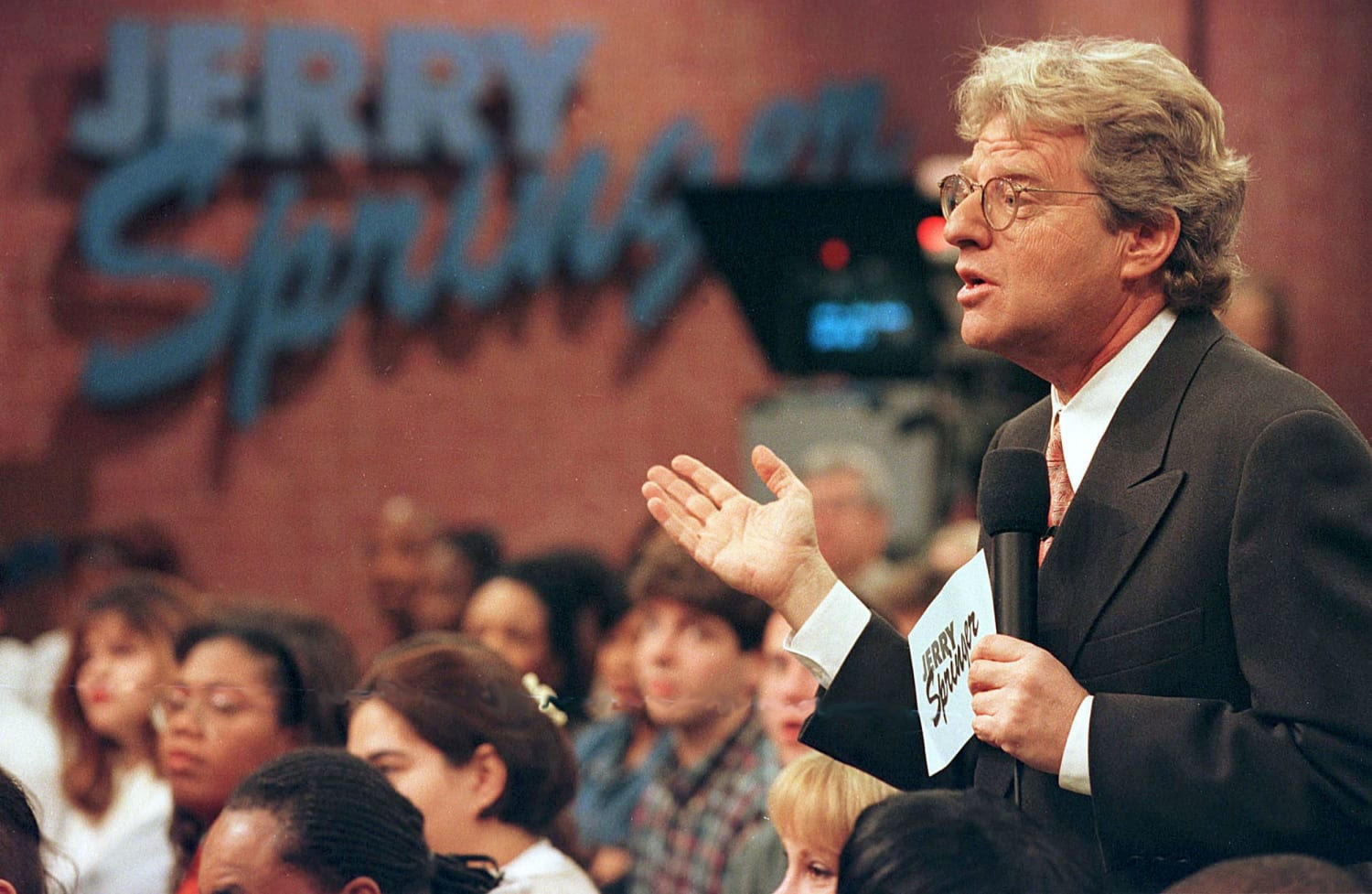 Today σημερινό Jerry-springer-te-230427-b8e07c