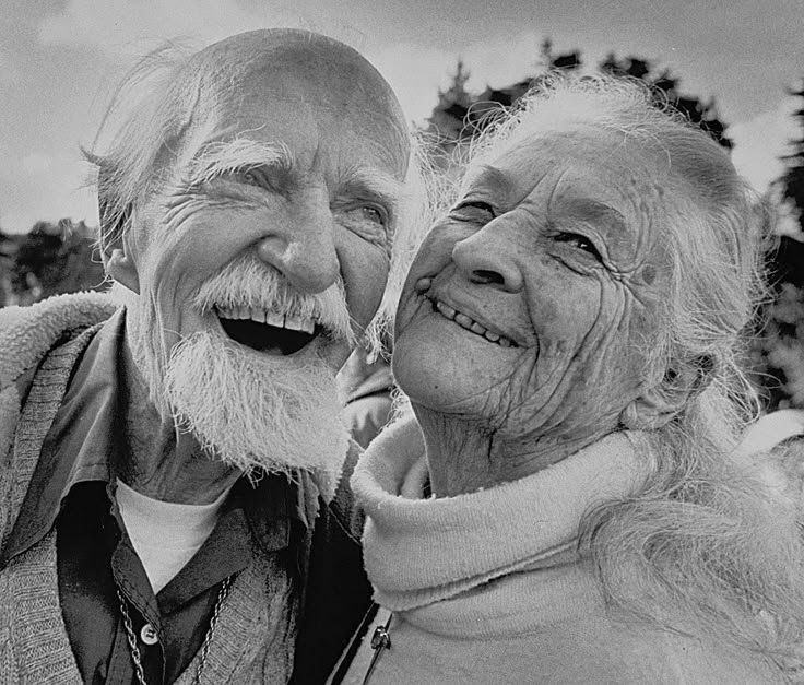 Love, affection, old faces, couple, beard, lines of life, wrinckles, portrait, powerful faces, intense, strong, photo b/w.: 