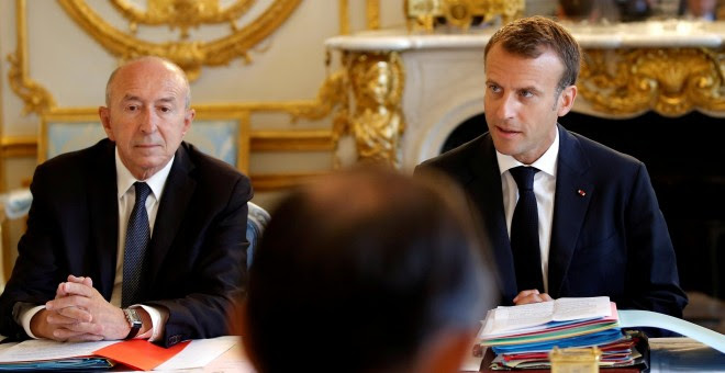 Fotografía de archivo de Emmanuel Macron y Gerard Collomb. - REUTERS