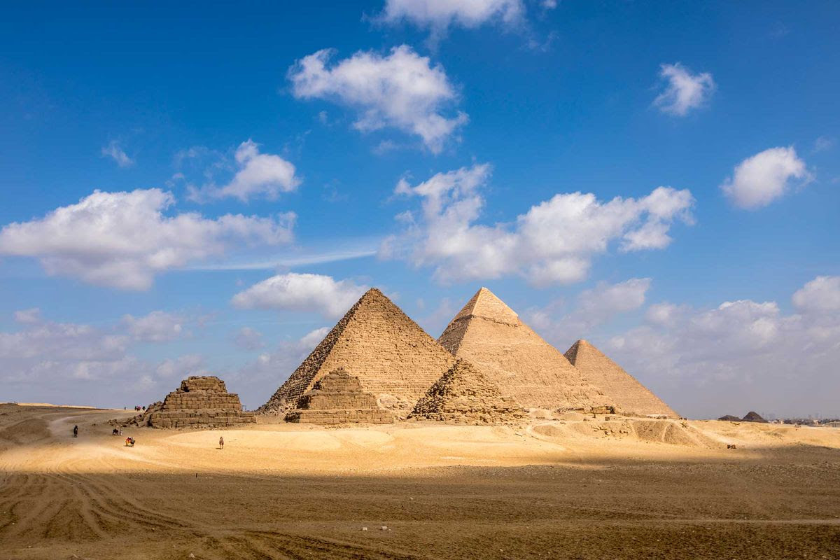 pryamids-of-giza-egypt-VIRTUALWALKS0420.jpg Great Pyramids of Giza