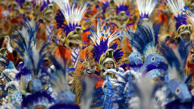 Prefeitura de SP estuda fazer Carnaval sem restrições em 2022