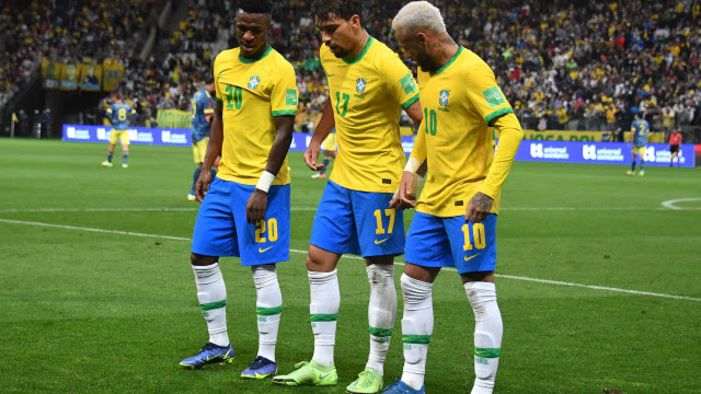 Brasil vence Colômbia e se classifica para Copa com 6 jogos de antecedência