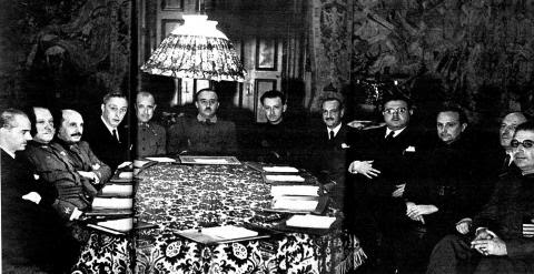 Once ministros forman el primer Gobierno de Franco, constituido en Burgos el 30 de enero de 1938