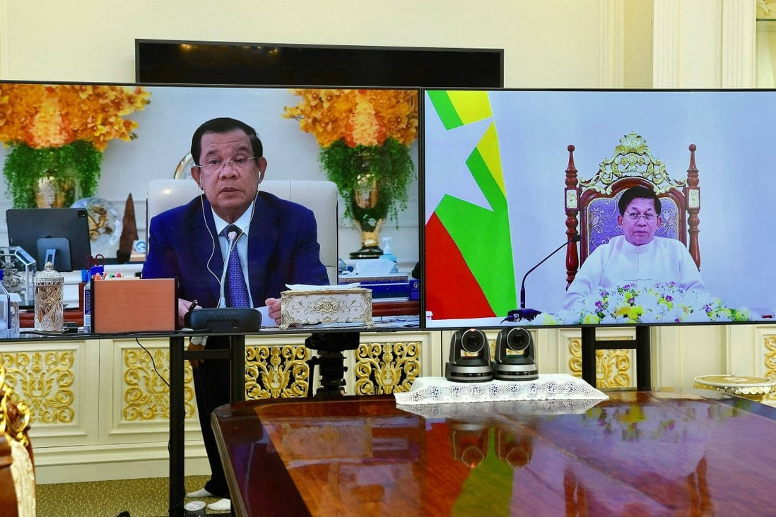 Cambodia’s Prime Minister Hun Sen and Myanmar’s military chief Min Aung Hlaing held a virtual meeting. Photo: AFP