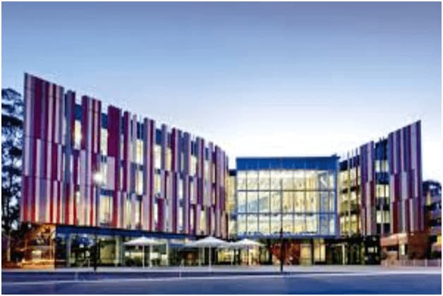 Macquarie University