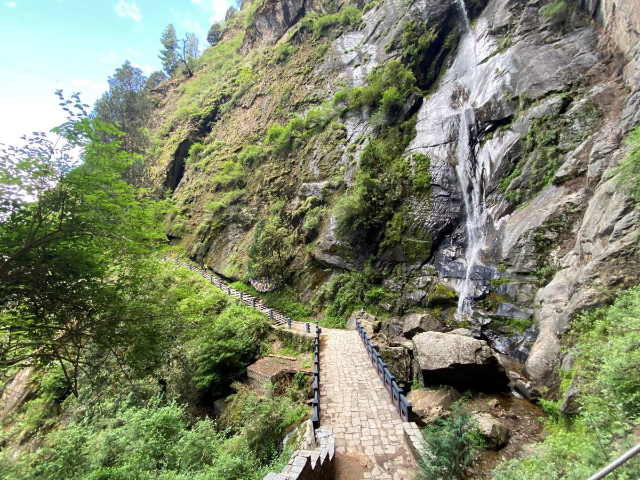 The trail to Tiger’s Nest monastery in Paro in Bhutan, June 22, 2023. Thomson Reuters Foundation/Roli Srivastava