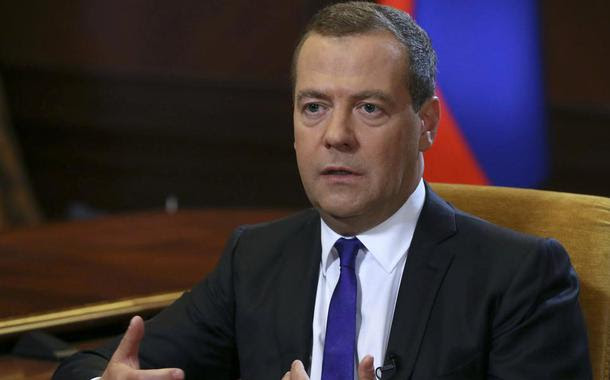 Rússia não precisa de relações diplomáticas com o Ocidente, diz ex-presidente Medvedev
